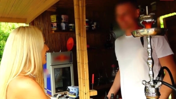 Christian (26) von der Shisha-Bar | Megadreist vor ALLEN Leuten! XXL Spermafresse + Pissdusche