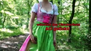 Junges Dirndl während des Oktoberfests AO gefickt!!!