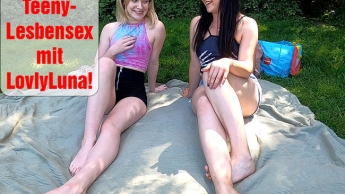 Public! Teeny-Lesbensex mit Lovly Luna!