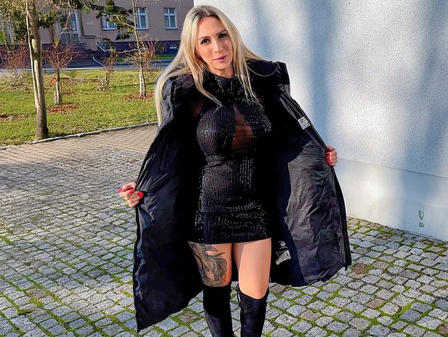 Die Schlampe der Weihnachtsfeier – damit haben die Kollegen nicht gerechnet!