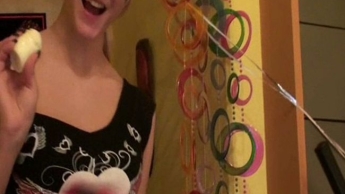 Eierlegen! Frohe Ostern! ;)